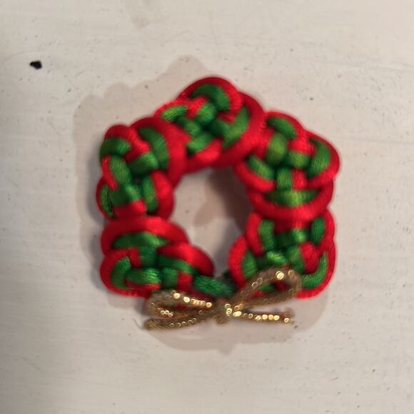 Brooches Winter Christmas Theme Vintage Pins Wreath Snowman Santa Dog Stocking - Picture 3 of 12